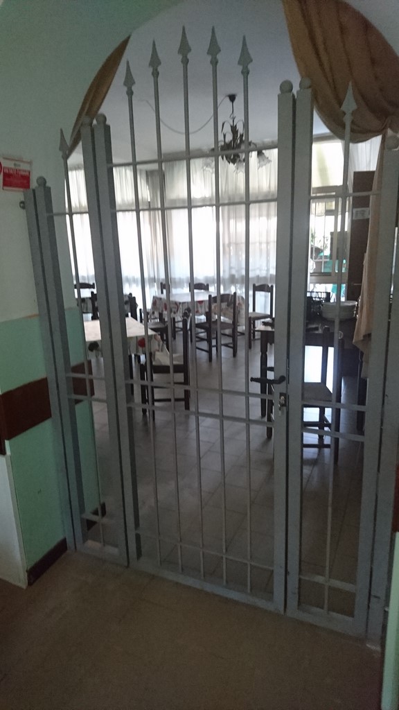 cancellino interno in ferro battuto